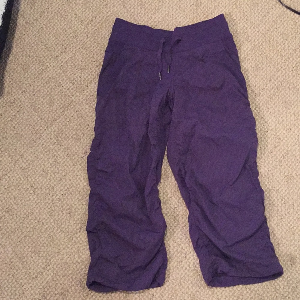 Cropped lululemon pants